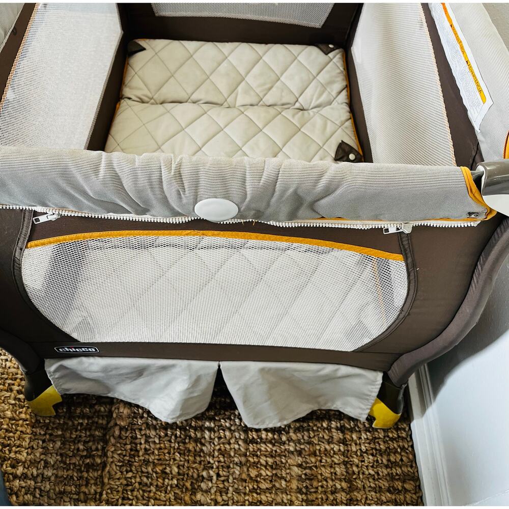 Chicco Portable Playard